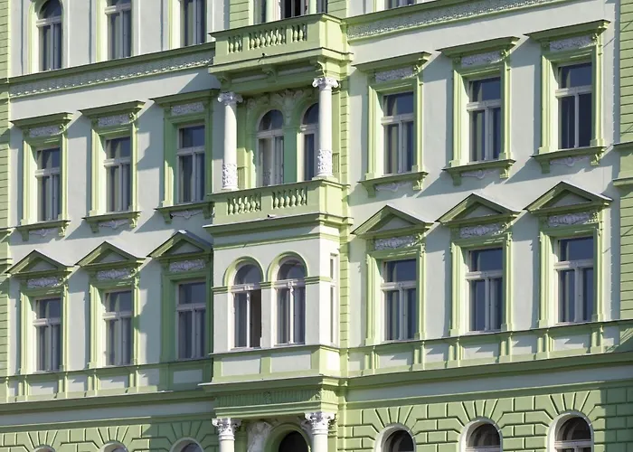 Turnkey I Elegant By National Museum Prága